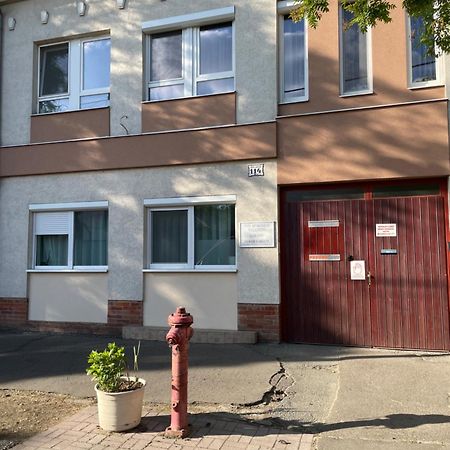 Nyil Apartman Wellnes Debrecen Luaran gambar
