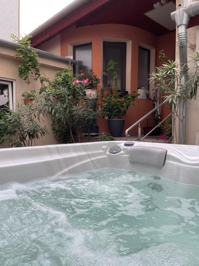 Nyil Apartman Wellnes Debrecen Luaran gambar